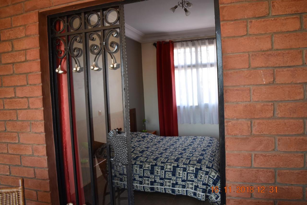 Residence Vicyma 2 P Tout Confort Bafoussam Centre Exterior foto